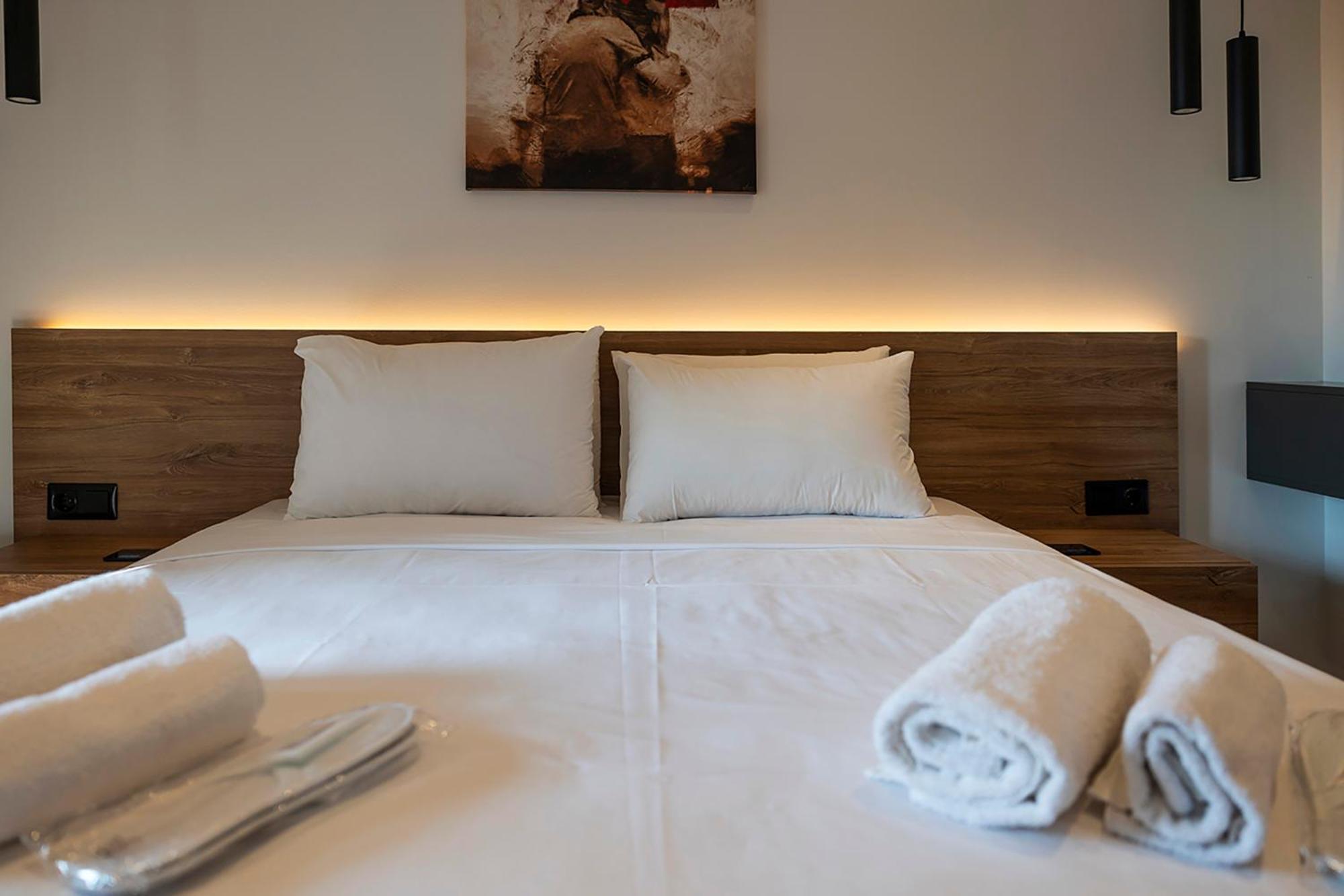 Akira Suites Afytos Eksteriør billede
