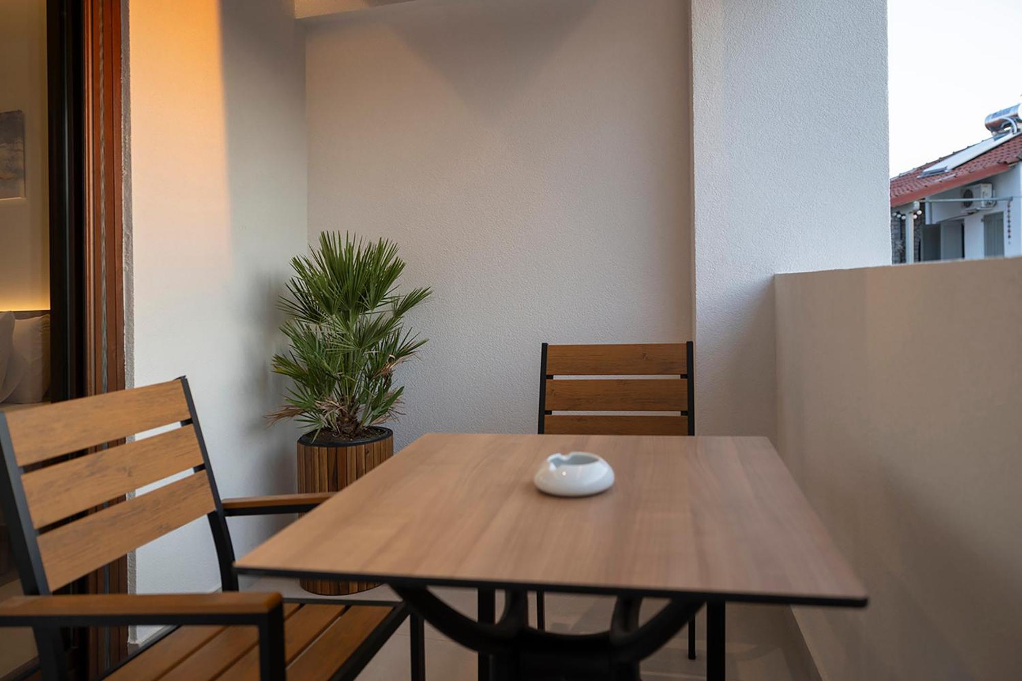 Akira Suites Afytos Eksteriør billede